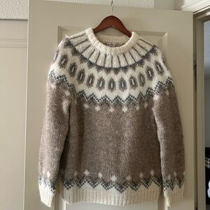 Hand-knit Icelandic Sweater 🇮🇸